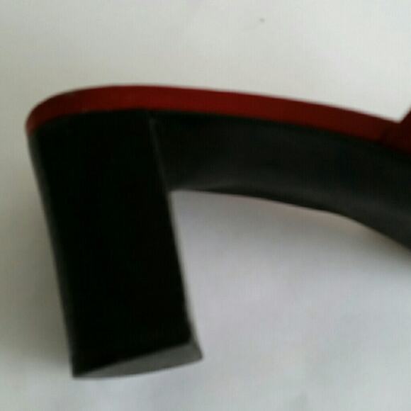 Etienne Aigner Red Slip-on Heels. 8M - Picture 3 of 4